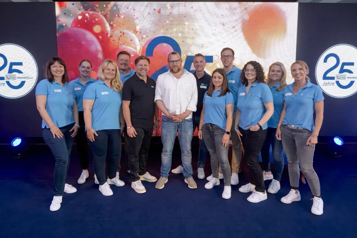 TUI TRAVELStar Team